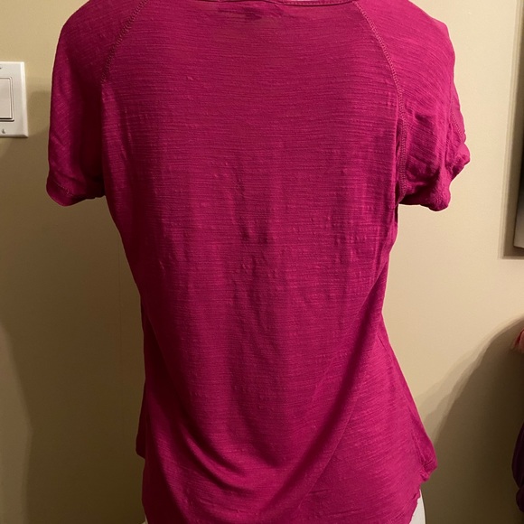 2/$24 Cable & Gauge fuchsia knit top - Picture 7 of 9